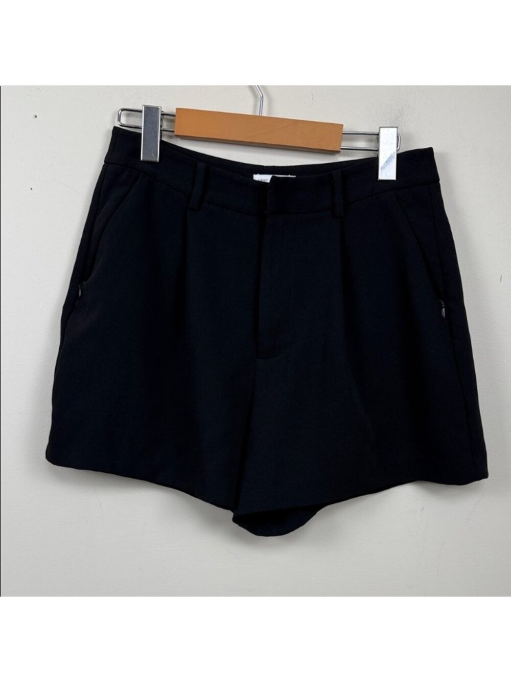 Good American Black High Waist Shorts 26 euc
